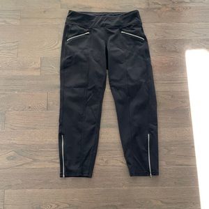 3/$25 Athleta crop pants